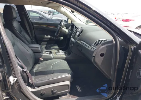 2015 Chrysler 300C z USA, uszkodzony, nr VIN 2C3CCAEG7FH818205